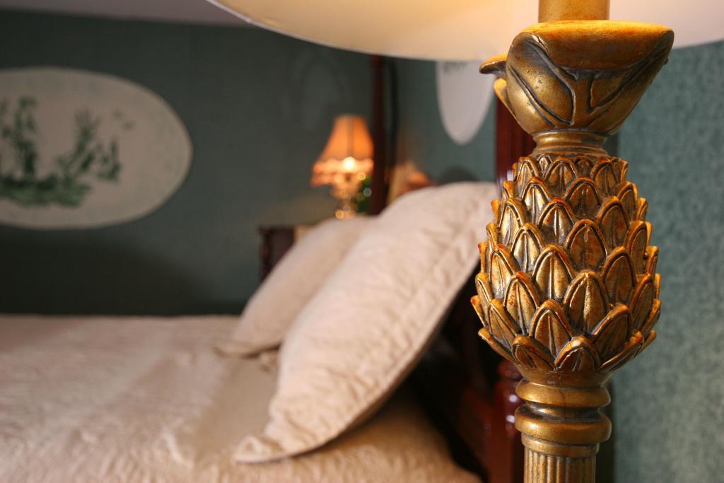 Hotel Lamb And Lion